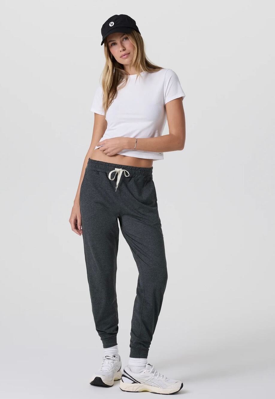 Vuori Luxe Performance Jogger Chai Heather Size Medium